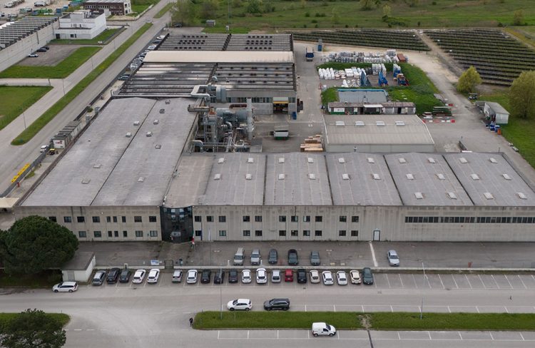 POLIFILM ITALIA is based in San Giovanni di Ostellato, in the province of Ferrara.